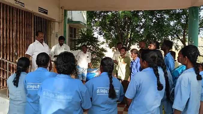 DGL Sanitory workers protest