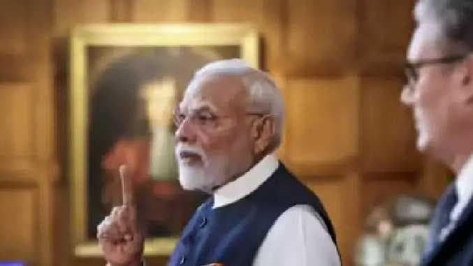 Modi and maldives