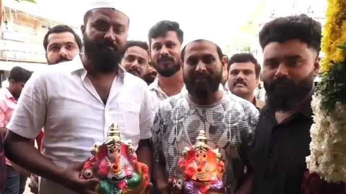 HSR Vinayagar muslim give