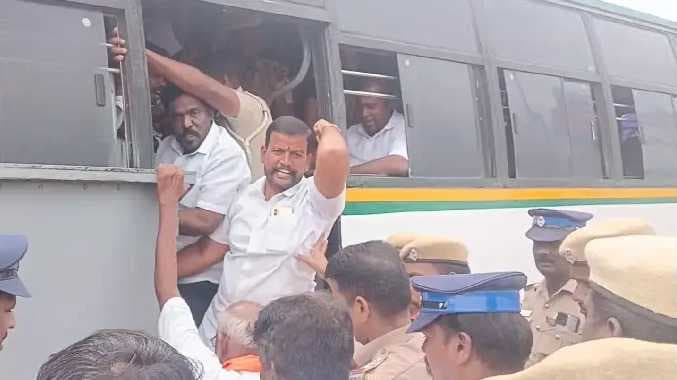 VLP Modi mother congress issue