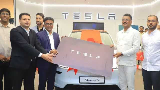 tesla car