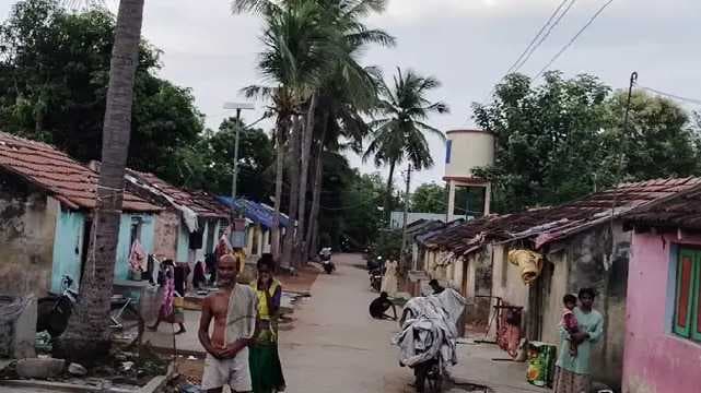 damaged houses