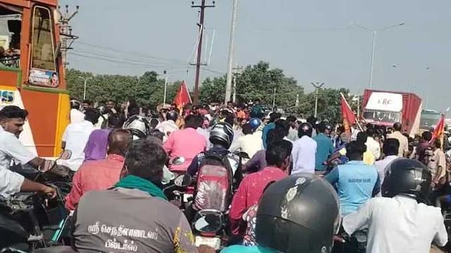 TUT Road againsed protest