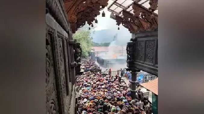 Sabarimalai crowd