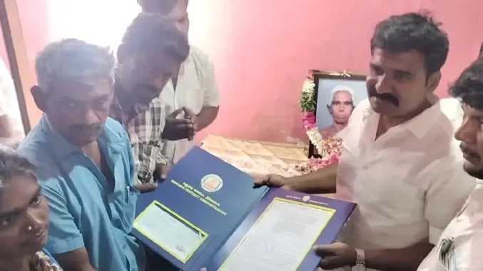சி டி ஆர் நிர்மல் குமார் 2