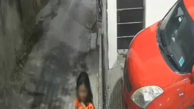 முன்னாள் காதலன் தாக்கிய சிசிடிவி