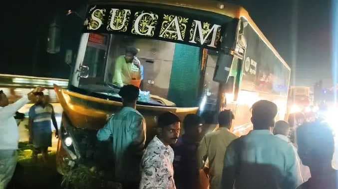 சொகுசு பேருந்து மோதி விபத்து