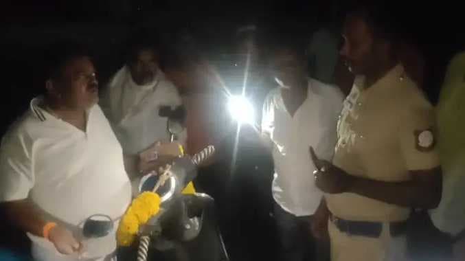 மணிகள் திருட்டு