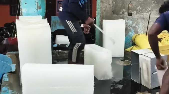 ஐஸ் கட்டி தயாரிப்பு