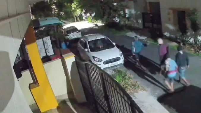 கொள்ளையர்கள் அட்டகாசம்