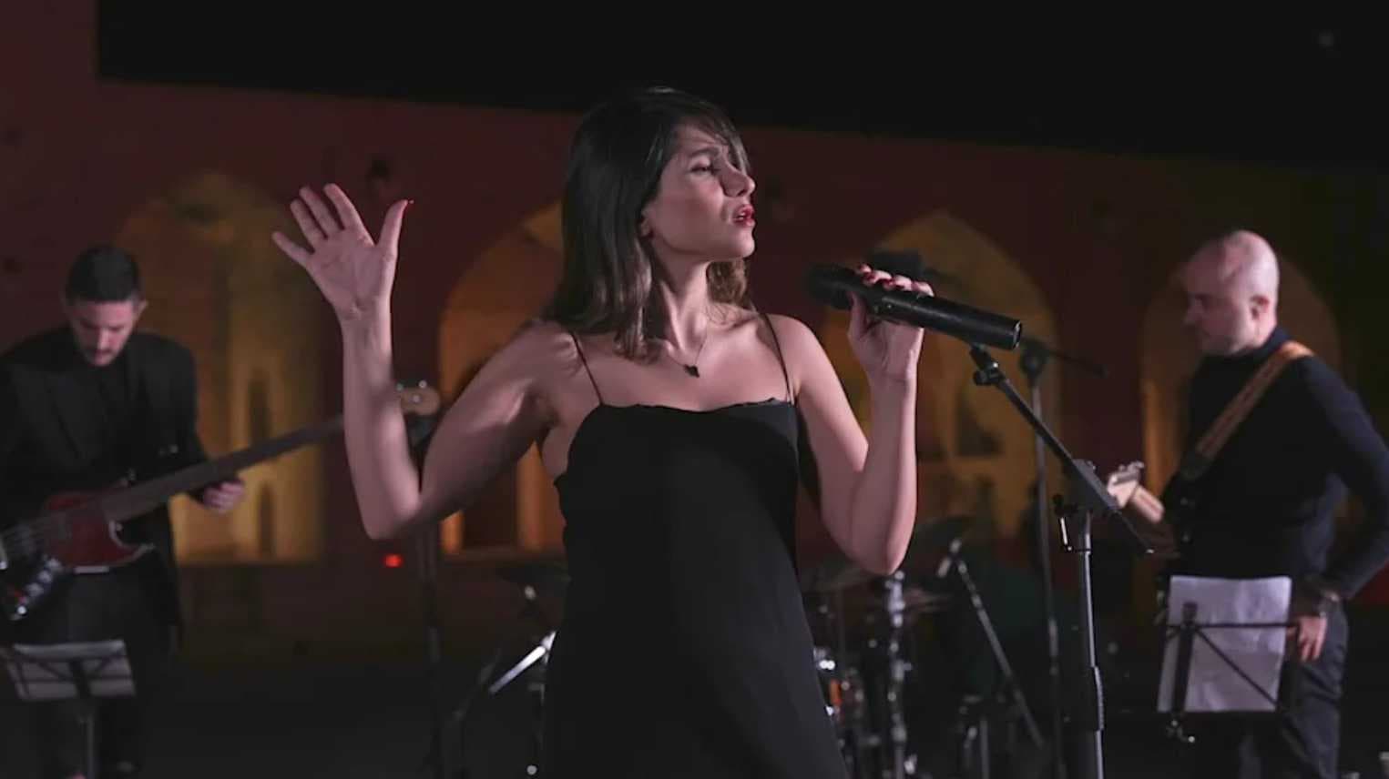 iran singer1
