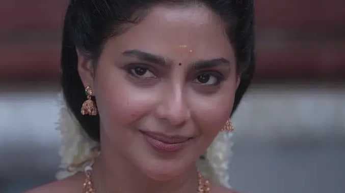 ஐஸ்வர்யா லட்சுமி