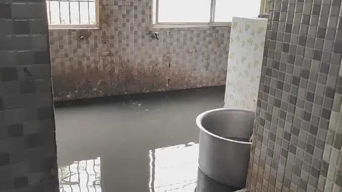 கழிவுநீர் தேக்கம்