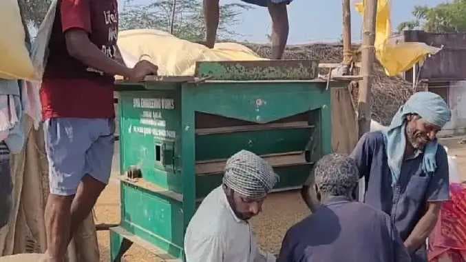 நெல் கொள்முதல் நிலையத்தில் சாதனை