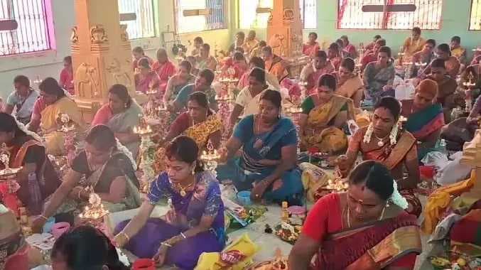 திருவிளக்கு பூஜை