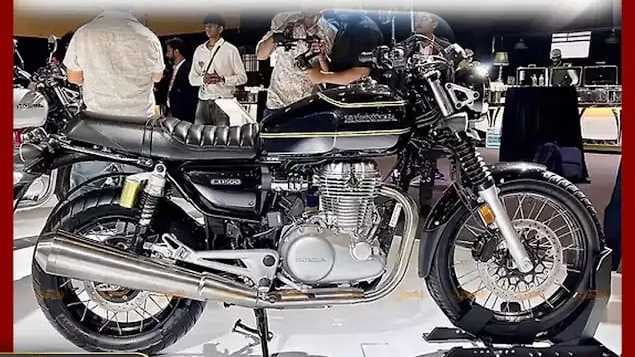 புதிய CB500 பைக்குகளுக்கான முன்பதிவு