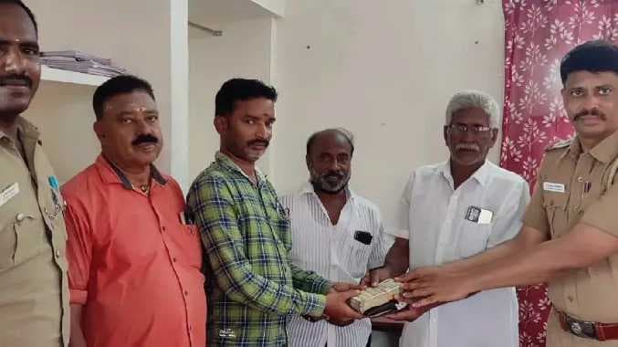 1 lakh money return