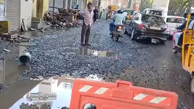 Vadapalani road