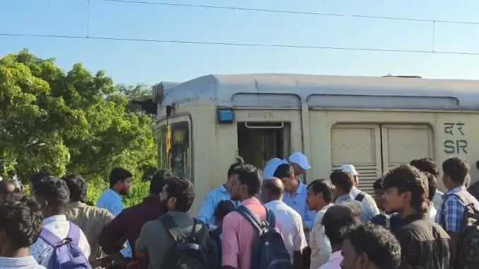 Arakonam train issue