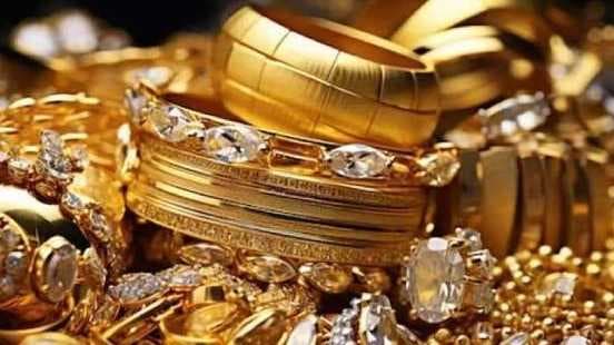ஆபரணத் தங்கத்தின் விலை சவரனுக்கு ரூ.400 குறைவு