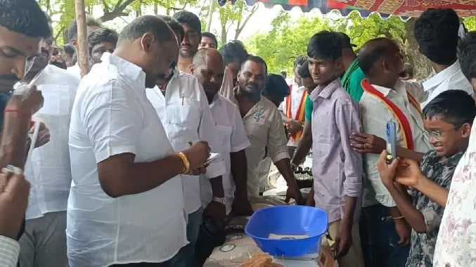 அமைச்சர் விஜய் பார்த்திபன்