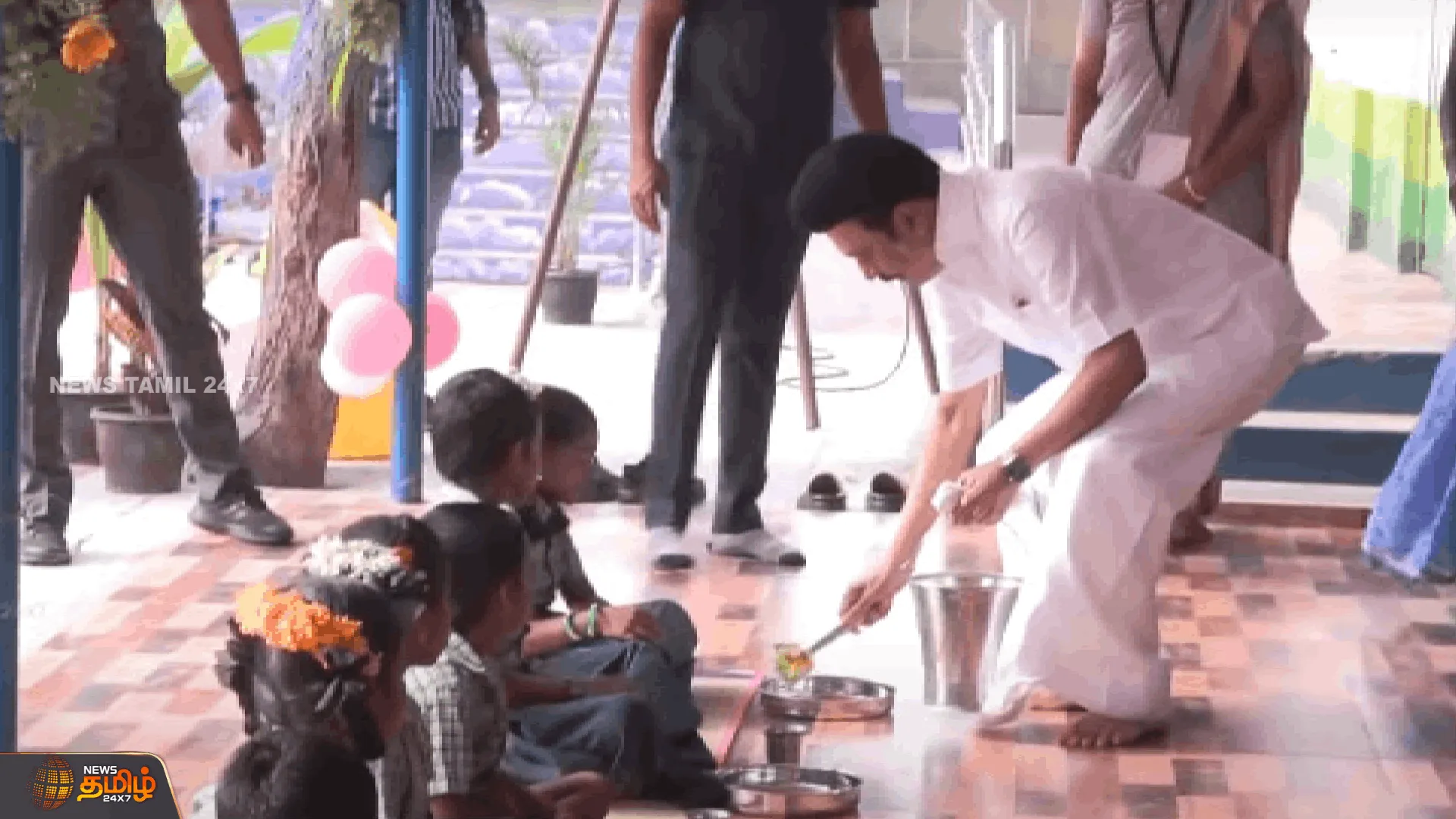 காலை உணவு திட்ட விரிவாக்கம் - மாணவர்களுக்கு உணவு பரிமாறிய முதல்வர் | Breakfast scheme