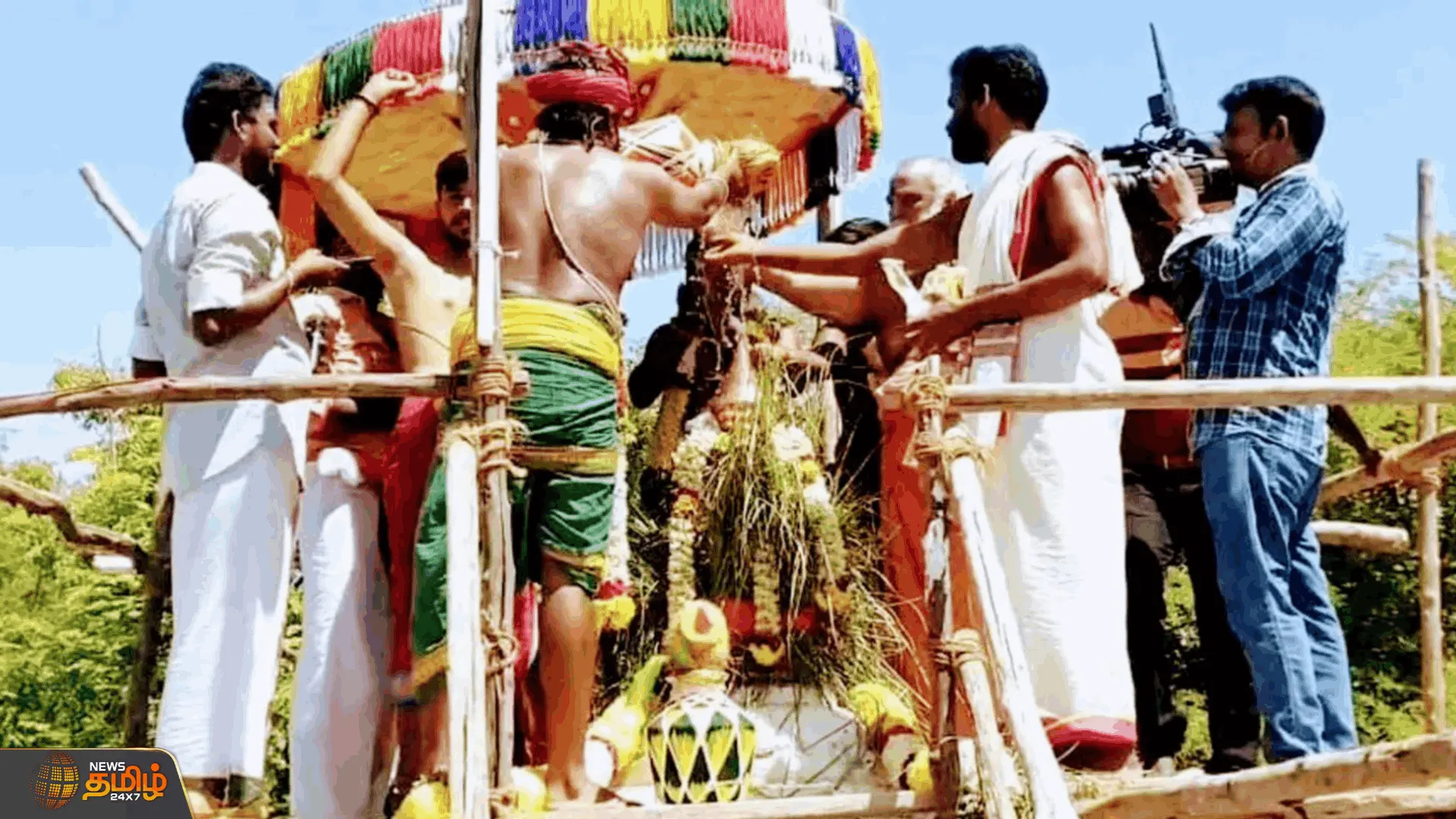  சீனிவாசப்பெருமாள் கோயில் மகா கும்பாபிஷேக விழா  கும்பாபிஷேக விழாவிற்கான யாக பூஜை தொடக்கம் 