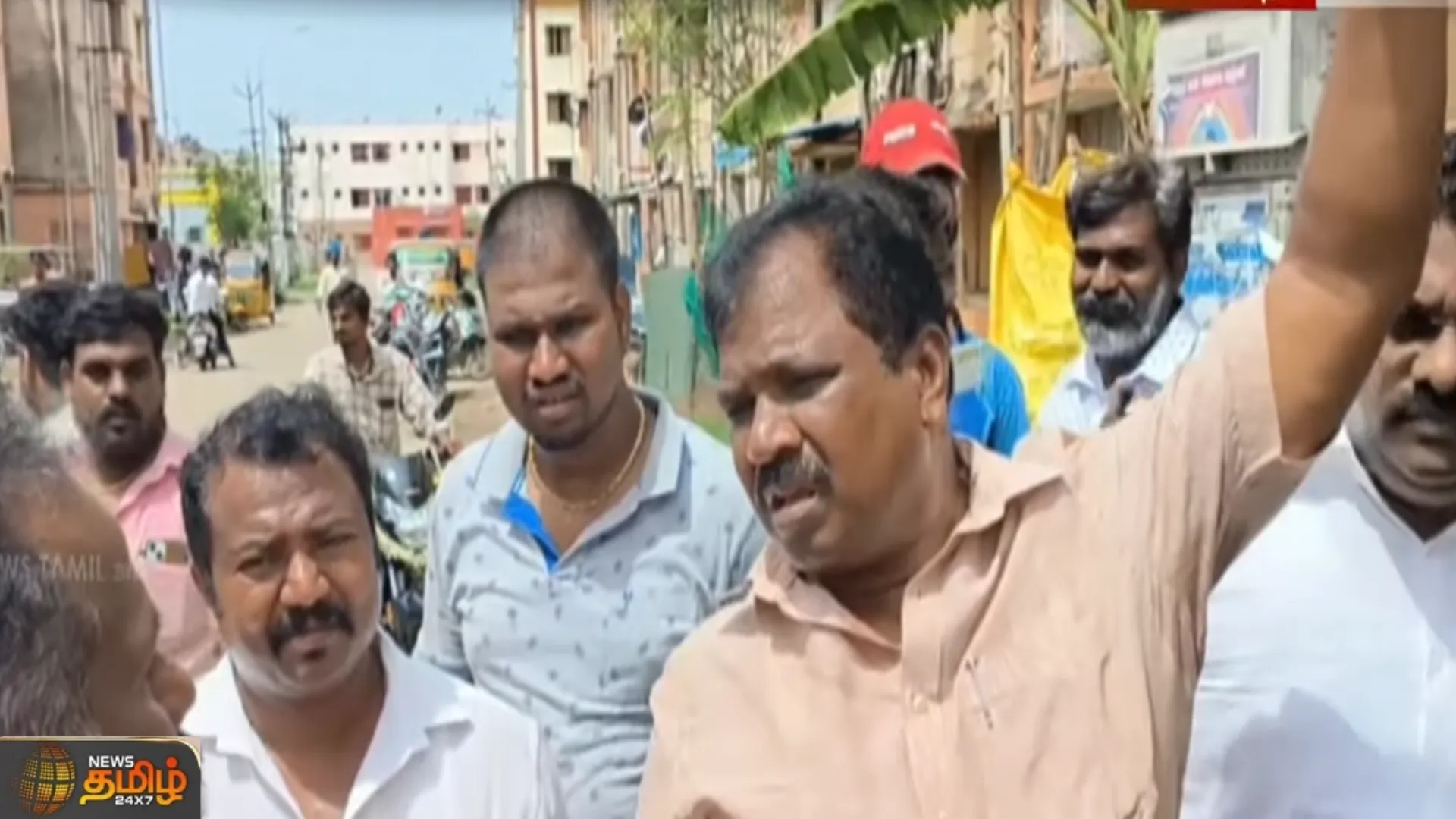 அரசு பணத்த வேஸ்ட் பண்ணாதீங்க..  அதிகாரிகளிடம் கடுப்பான எம்எல்ஏ | Chennai | MLA Aravind Ramesh
