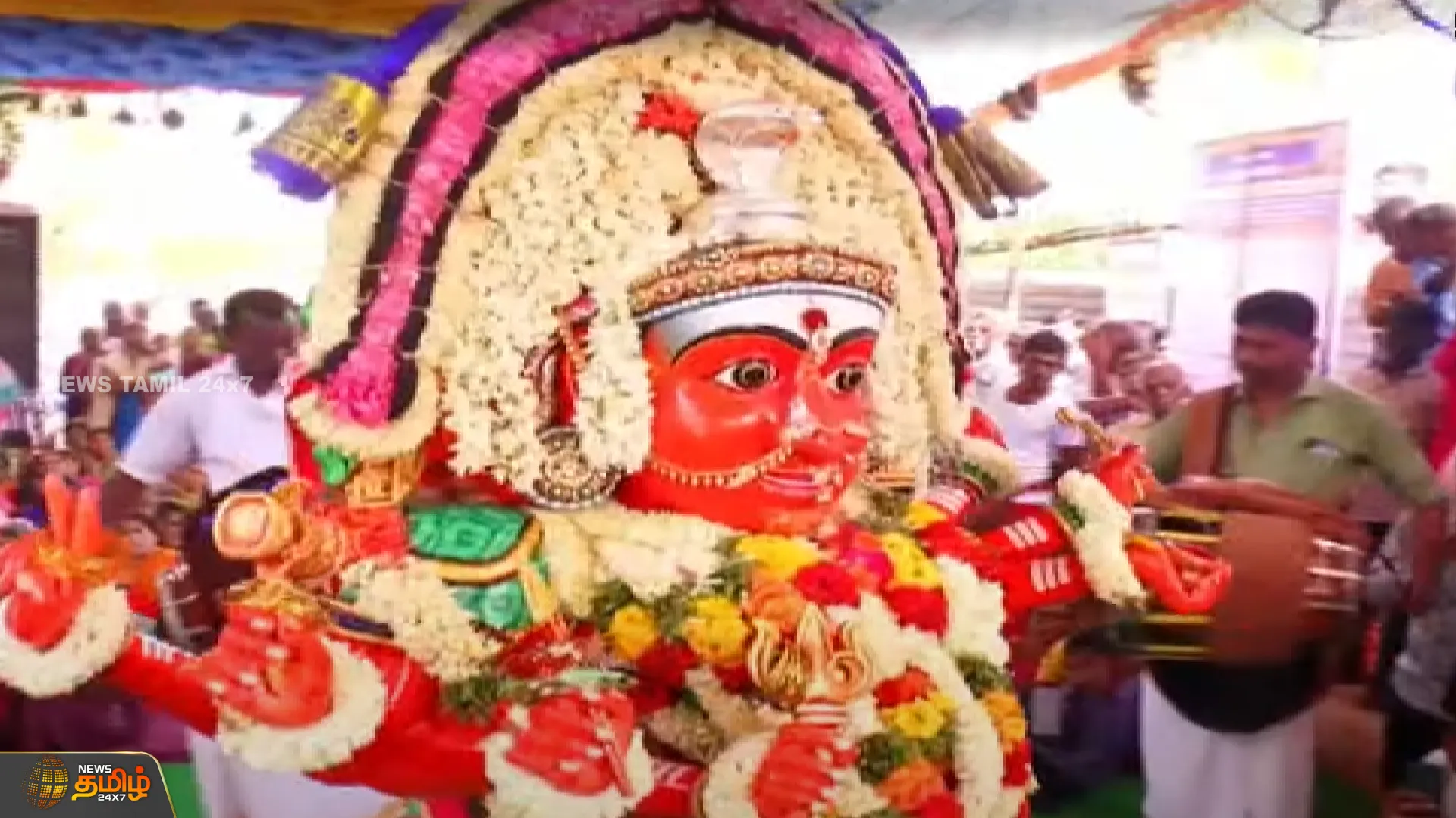 ஆடிப்பெருவிழா.. காளி வேடமிட்டு ஆக்ரோஷமாக ஆடும் பக்தர்கள் nagapattinam | kali | temple festival